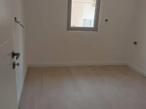 Prodaja, dvosoban stan, 52m², Dobrota, Kotor - image 16