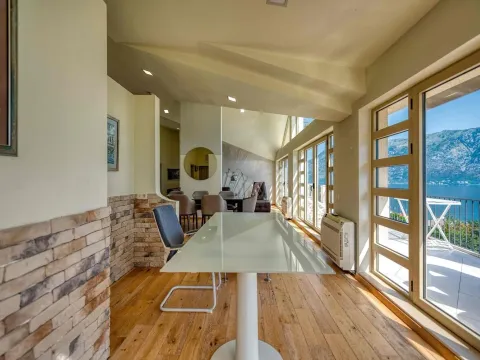 Prodaja, trosoban stan, 167m², Prčanj, Kotor - image 9