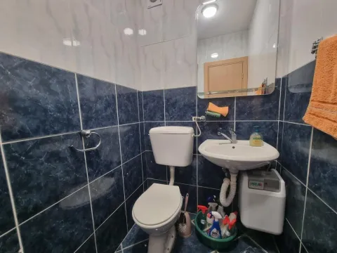 Izdavanje, poslovni prostor, 43m², Momišići, Podgorica - image 5