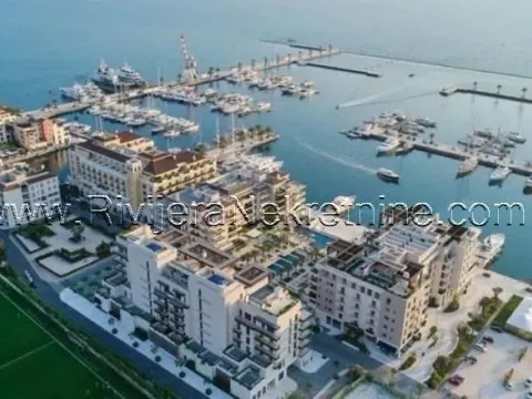 Prodaja, dvosoban stan, 179m², Centar, Tivat - image 1