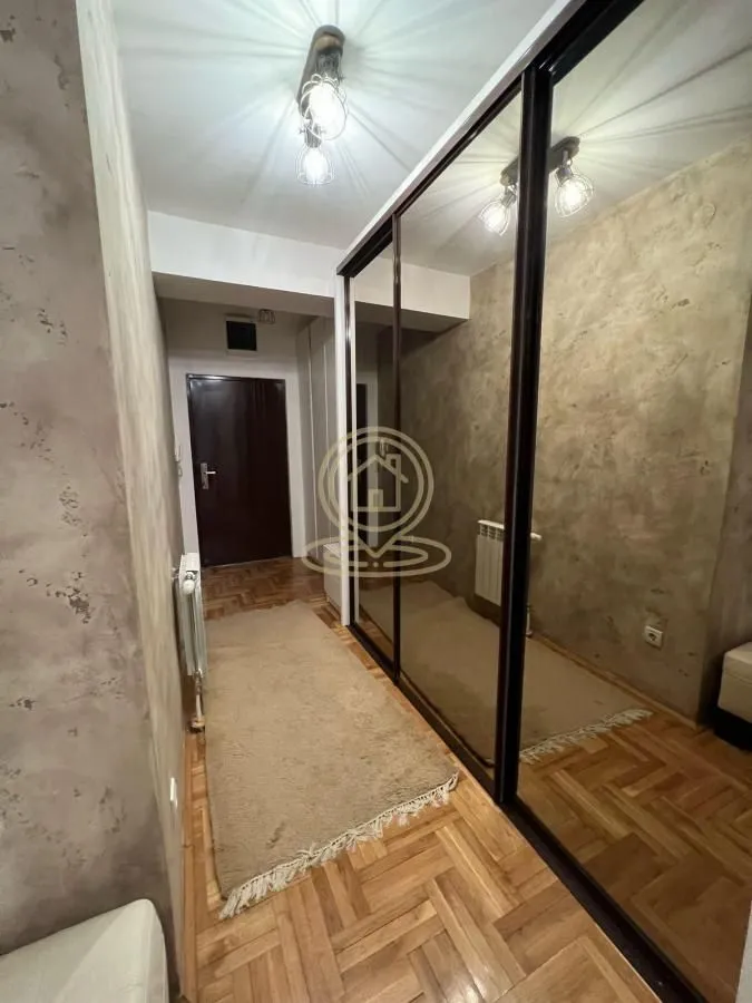 Izdavanje, trosoban stan, 80m², Marger, Niš