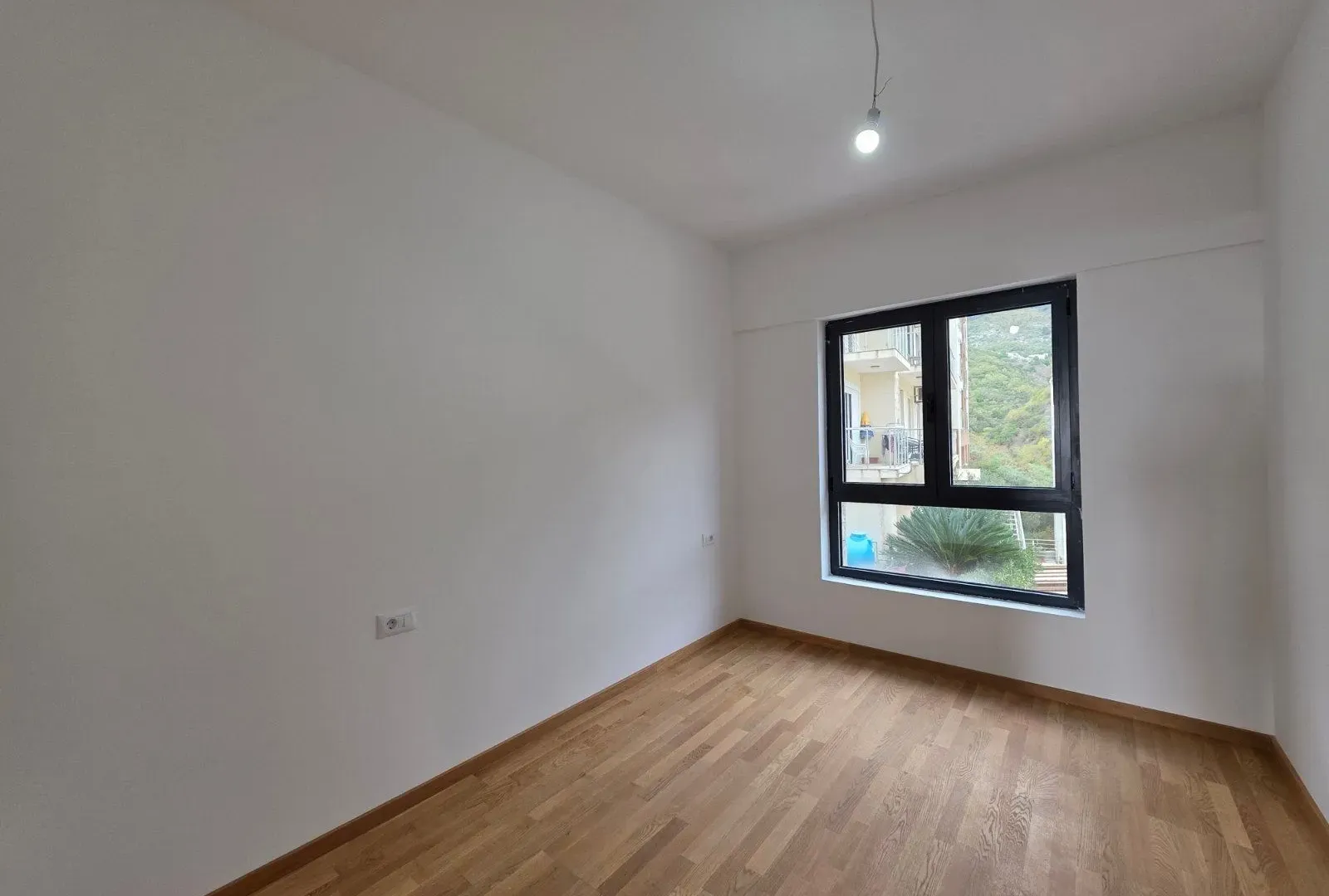 Prodaja, jednosoban stan, 43m², Bečići, Budva