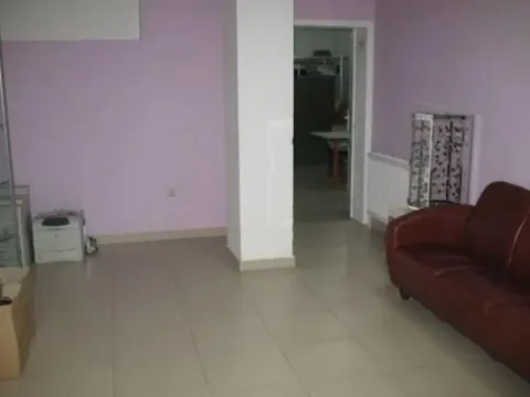 Izdavanje, poslovni prostor, 254m², Gradska Bolnica, Zvezdara Sve Podlokacije