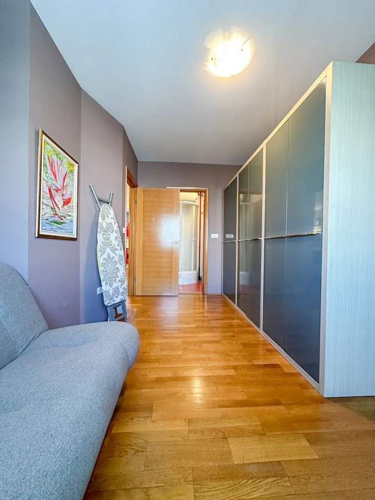 Rent, three bedroom apartment, 105m², Preko Morače, Podgorica