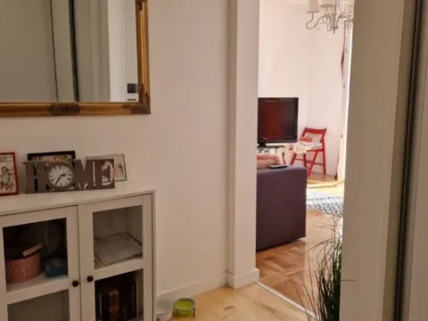 Izdavanje, jednosoban stan, 50m², Tivat, Crna Gora - image 7