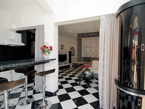 Sale, house, 300m², Sutomore, Bar - image 3