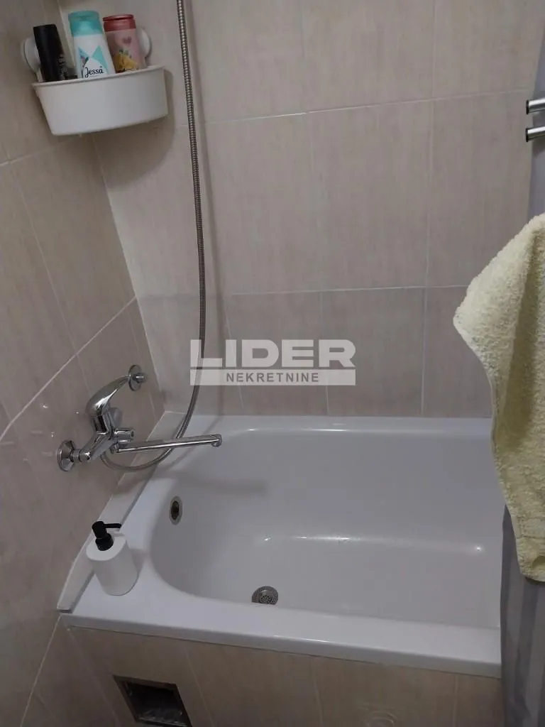 Prodaja, kuća, 48m², Cvetkova Pijaca, Zvezdara Sve Podlokacije