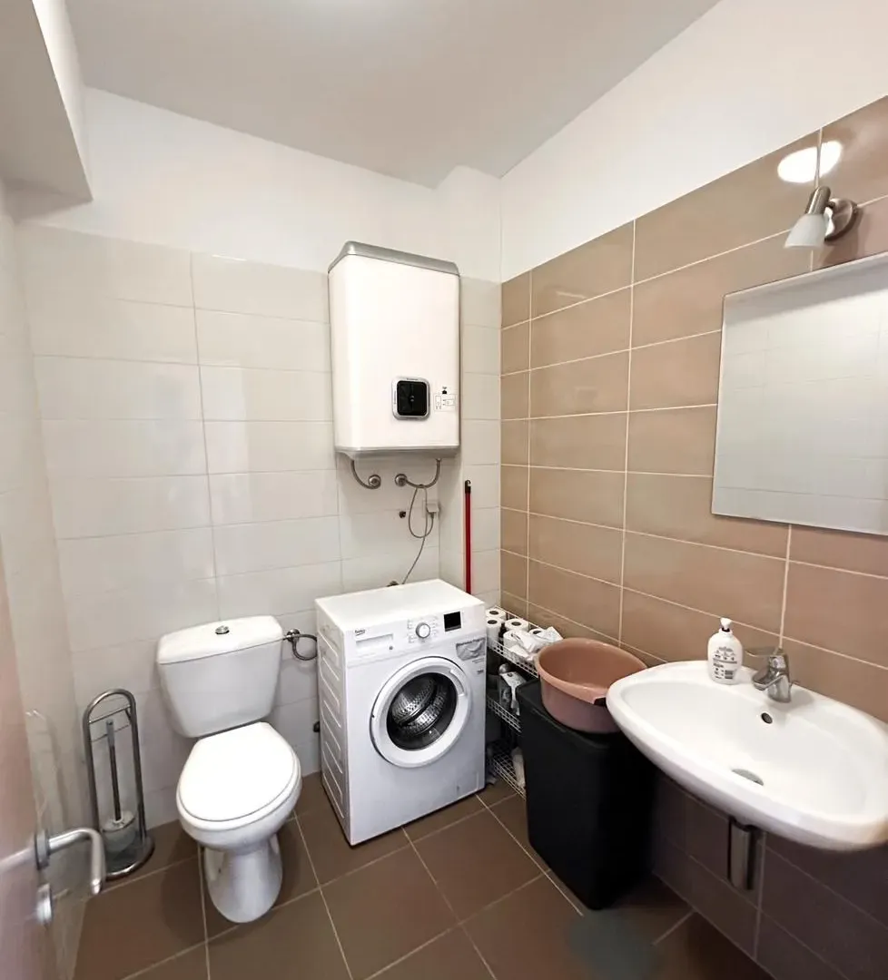 Rent, one bedroom apartment, 80m², Centar, Budva