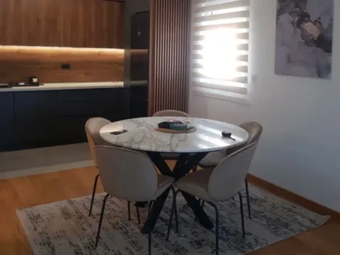 Izdavanje, dvosoban stan, 72m², City Kvart, Podgorica - image 9