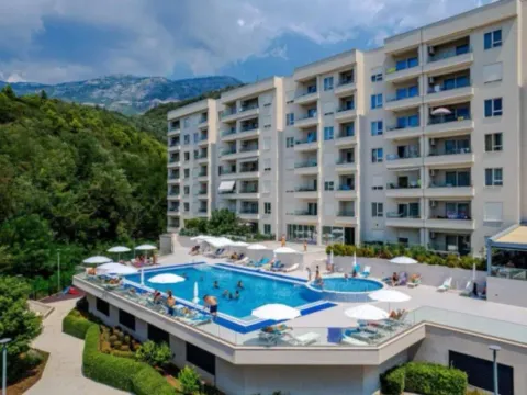 Stan-na-dan, dvosoban stan, 60m², Bečići, Budva - image 4