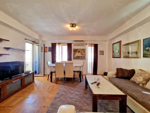 Rent, three bedroom apartment, 90m², Budva, Crna Gora - image 3