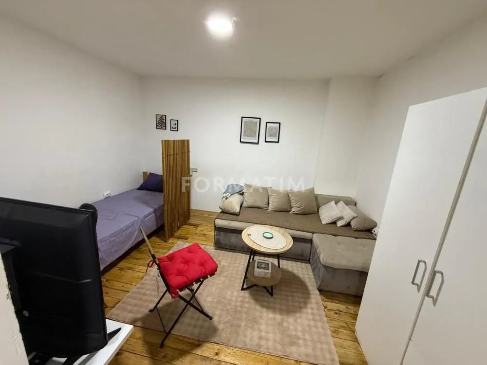 Rent, one bedroom apartment, 30m², Uciteljsko Naselje, Zvezdara Sve Podlokacije