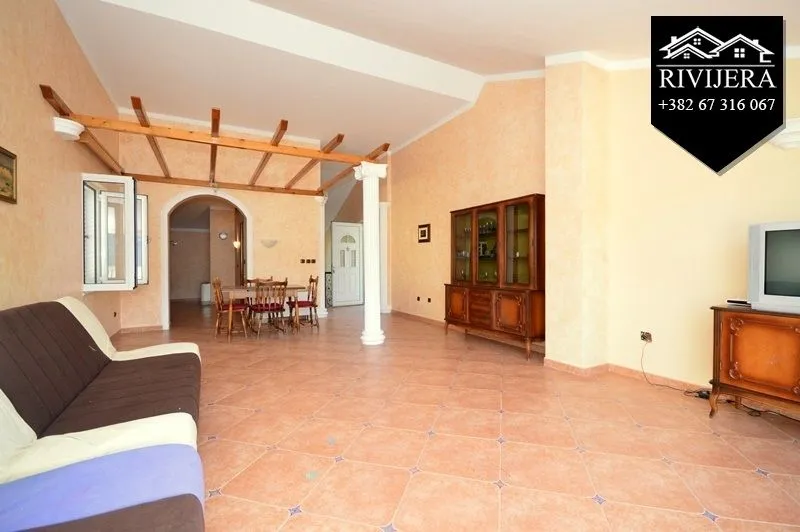 Prodaja, kuća, 399m², Topla, Herceg Novi