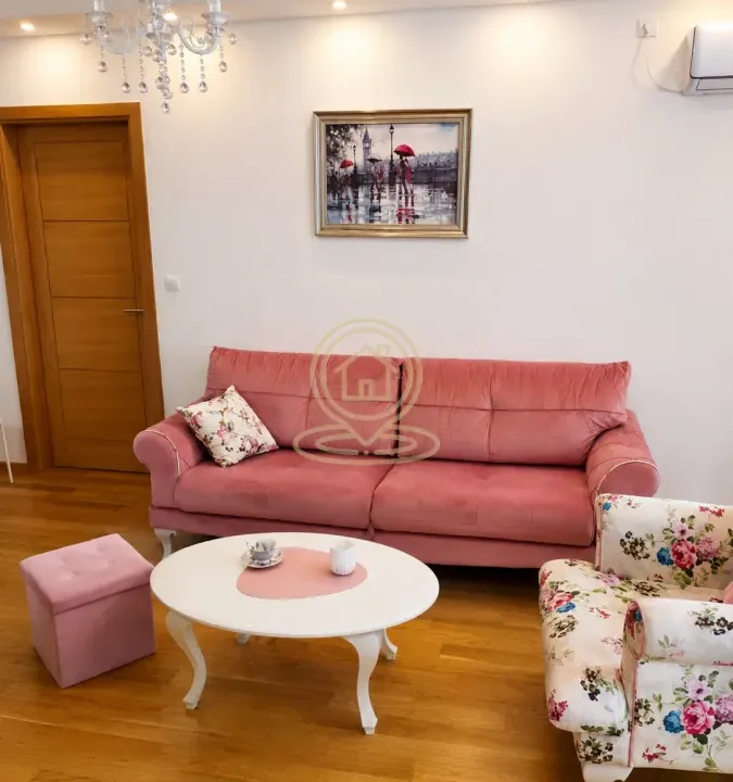 Rent, two bedroom apartment, 43m², Vračar Sve Podlokacije, Beograd
