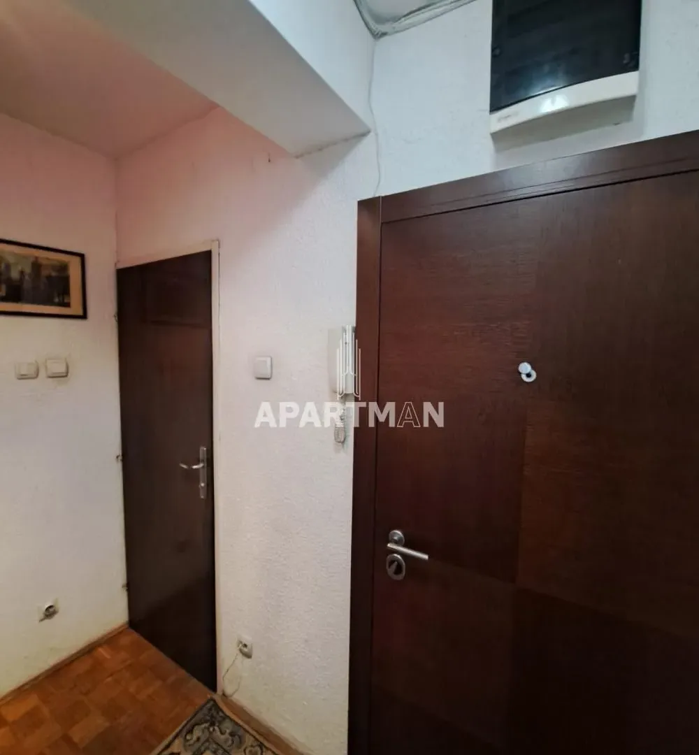 Sale, four bedroom apartment, 109m², Vračar Sve Podlokacije, Beograd