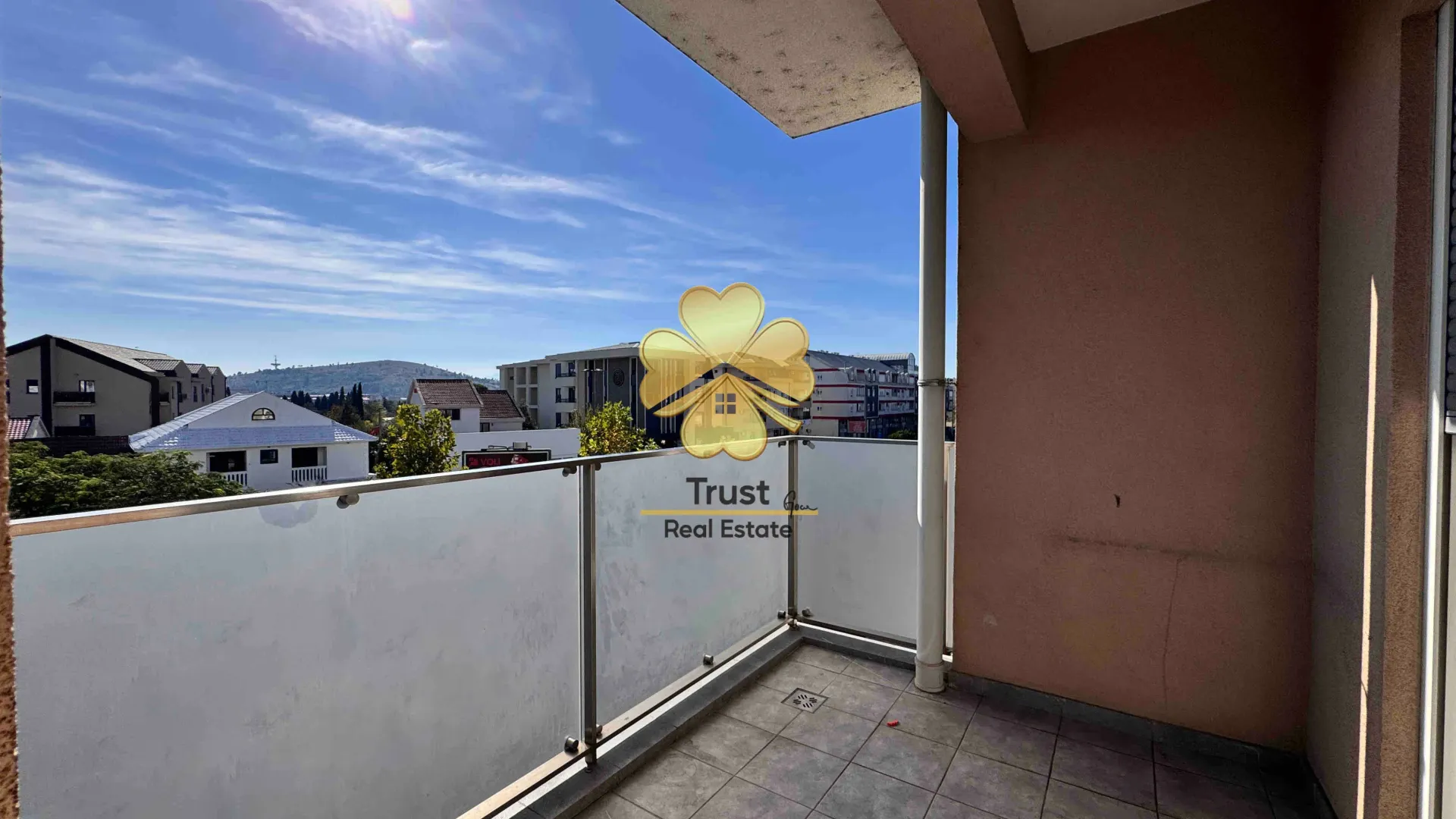 Rent, two bedroom apartment, 76m², City Kvart, Podgorica