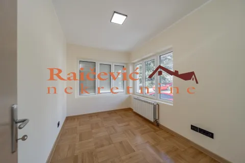 Prodaja, četvorosoban stan, 123m², Voždovac Sve Podlokacije, Beograd - image 17