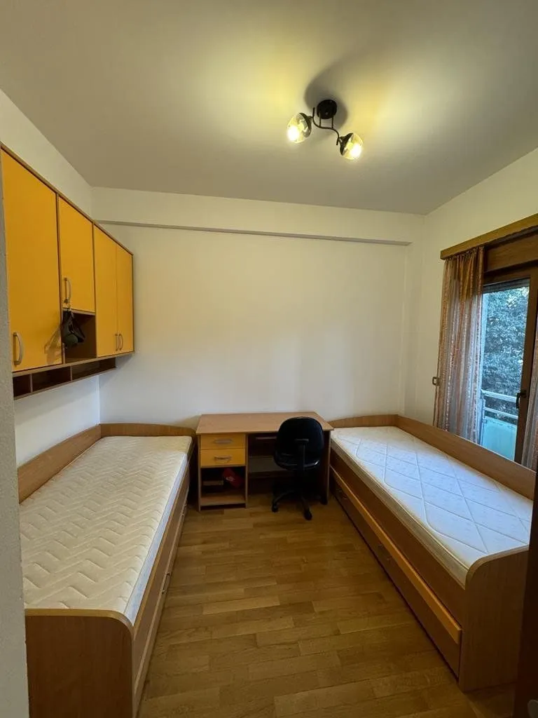 Izdavanje, dvosoban stan, 85m², Preko Morače, Podgorica