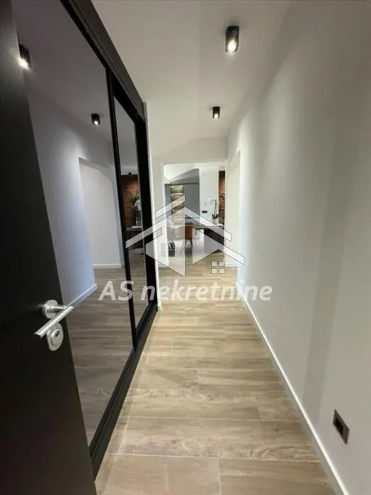 Rent, three bedroom apartment, 100m², Savski Venac, Beograd