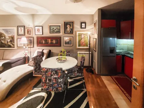 Rent, three bedroom apartment, 105m², Preko Morače, Podgorica - image 10