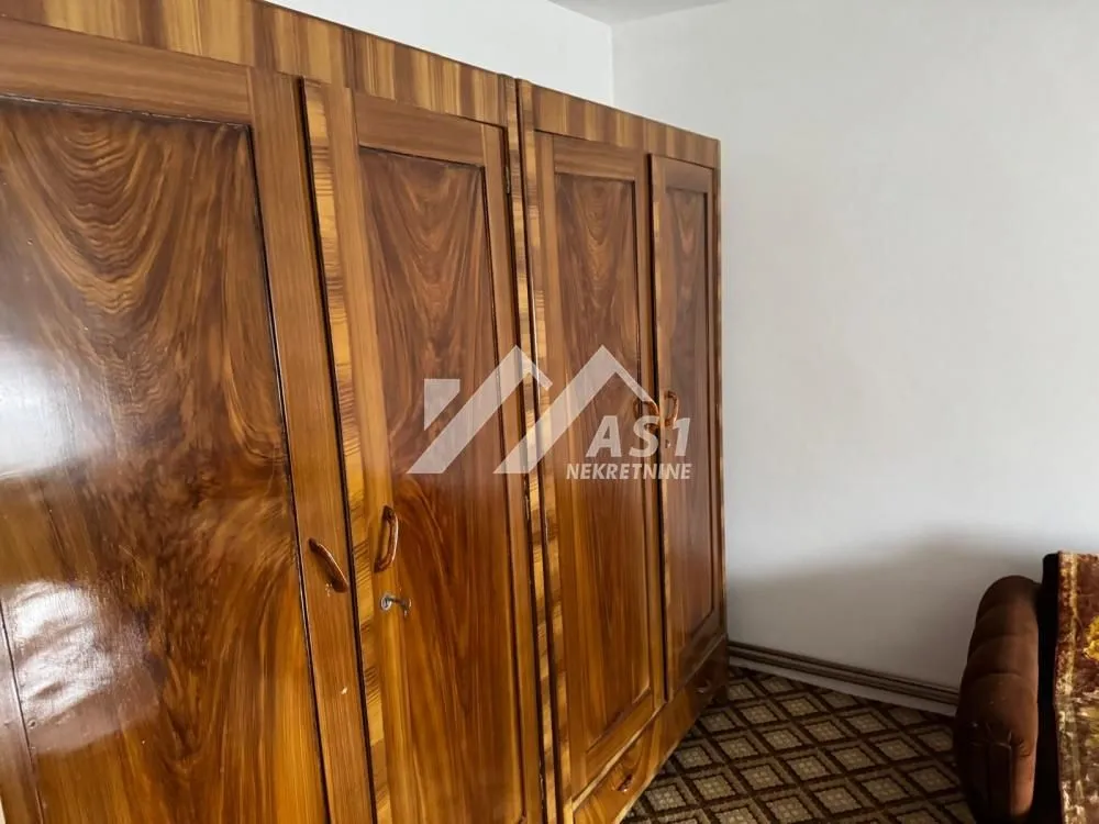 Izdavanje, kuća, 80m², Veternik, Novi Sad Sve Podlokacije