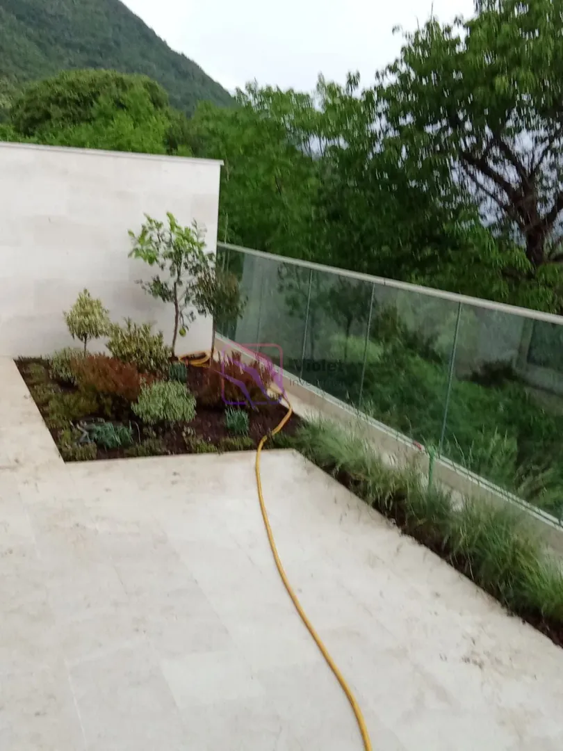 Prodaja, dvosoban stan, 85m², Stoliv, Kotor
