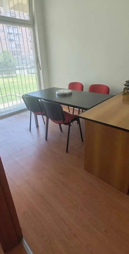 Rent, office space, 28m², Stari Aerodrom, Podgorica