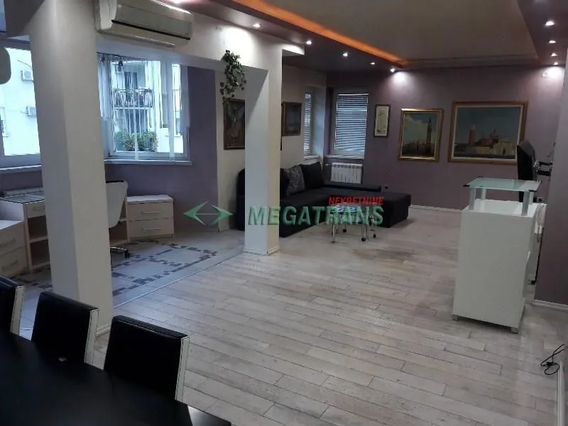Prodaja, stan, 174m², Bulevar Oslobodjenja, Novi Sad Sve Podlokacije