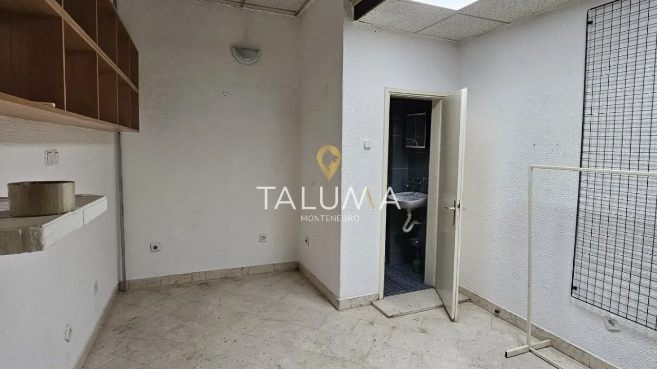 Izdavanje, poslovni prostor, 15m², Preko Morače, Podgorica