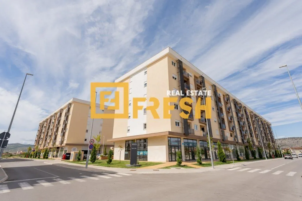 Rent, office space, 74m², City Kvart, Podgorica