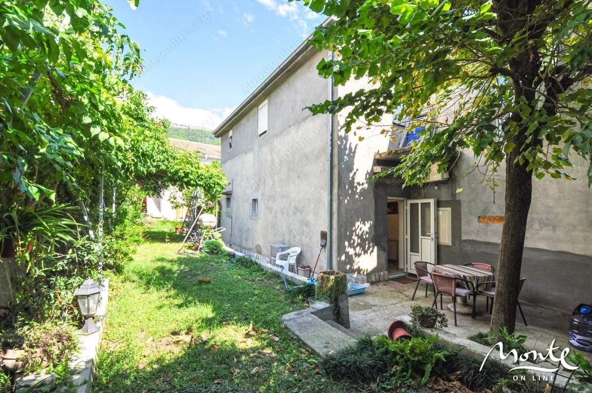 Prodaja, trosoban stan, 116m², Tivat, Crna Gora
