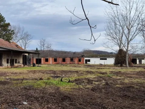 Prodaja, poslovni prostor, 1000m², Glogovac, Jagodina - image 12