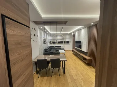 Izdavanje, dvosoban stan, 48m², Bulevar Oslobodjenja, Novi Sad Sve Podlokacije - image 5