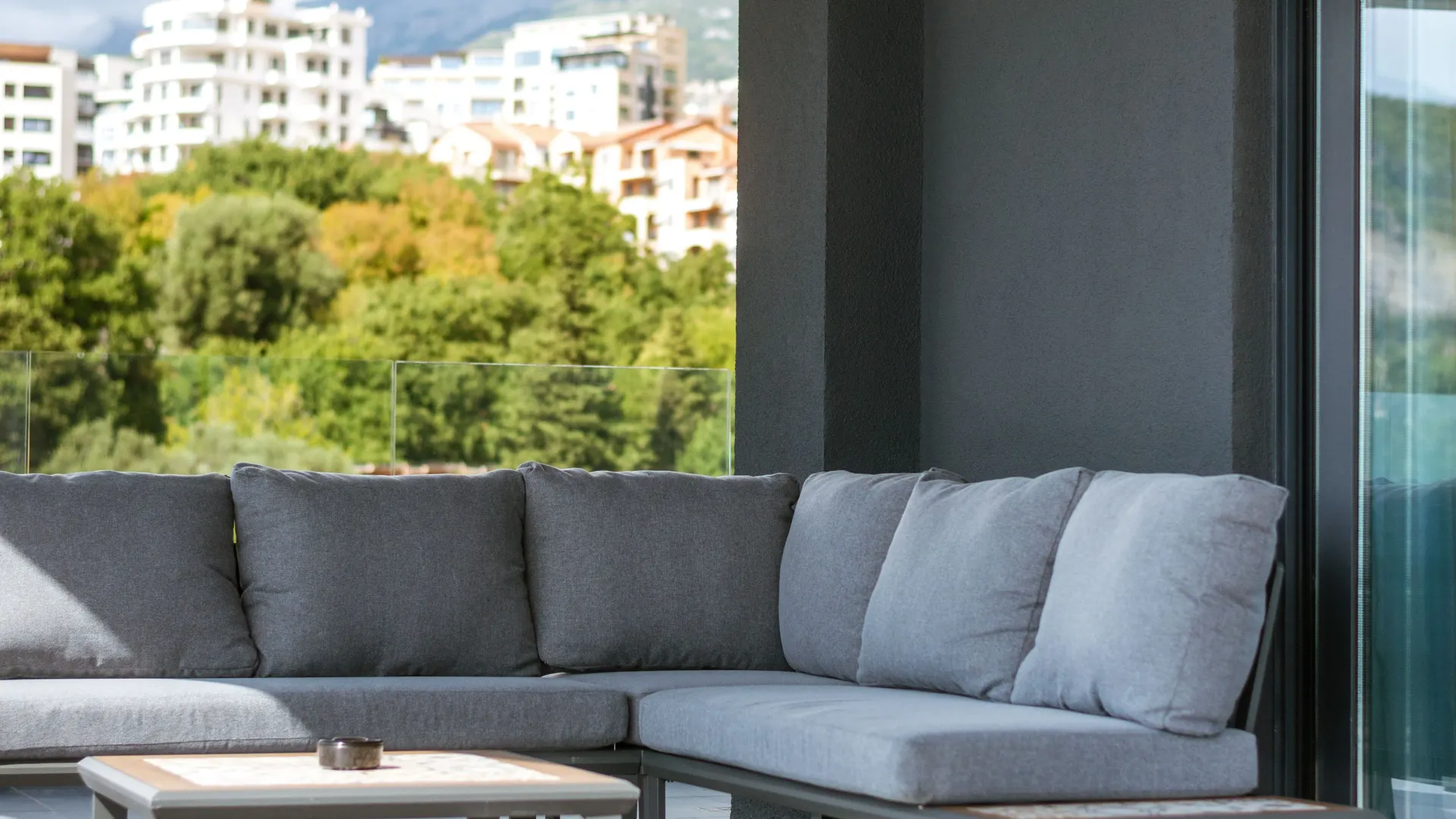 Sale, two bedroom apartment, 149m², Bečići, Budva