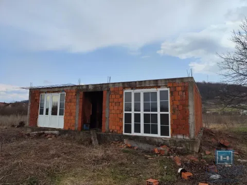 Sale, house, 100m², Crvene livade, Jagodina