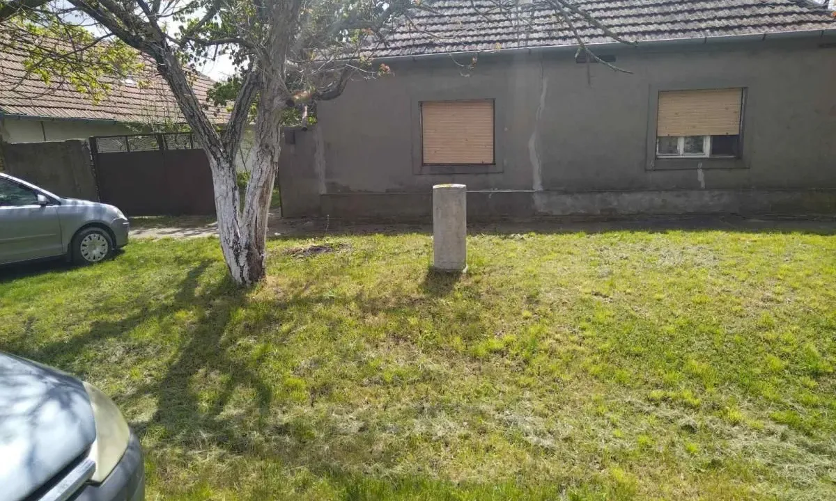 Prodaja, kuća, 130m², Taraš, Zrenjanin