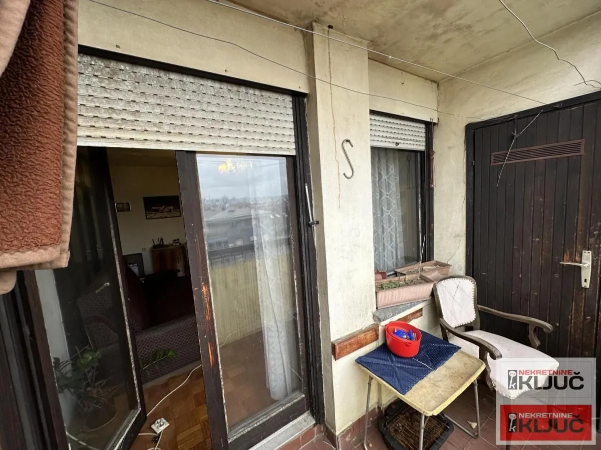 Prodaja, trosoban stan, 71m², Bulevar Oslobodjenja, Novi Sad Sve Podlokacije