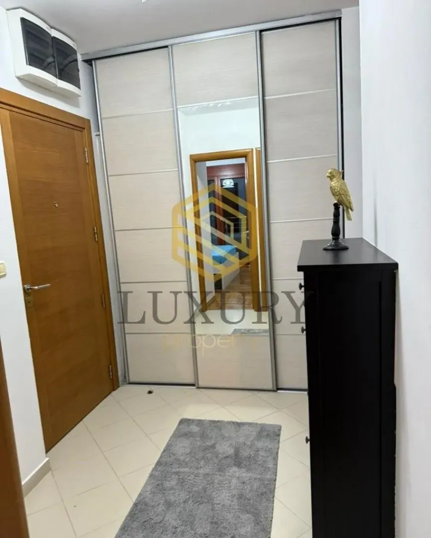 Izdavanje, dvosoban stan, 75m², Zabjelo, Podgorica
