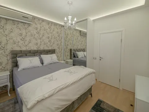 Izdavanje, trosoban stan, 136m², Bečići, Budva - image 6