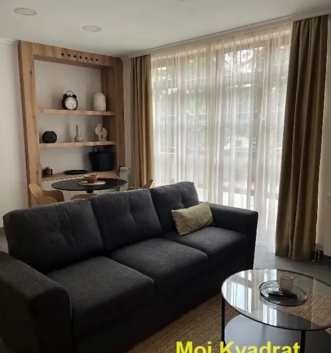 Izdavanje, jednosoban stan, 70m², Vračar Hram, Vračar Sve Podlokacije