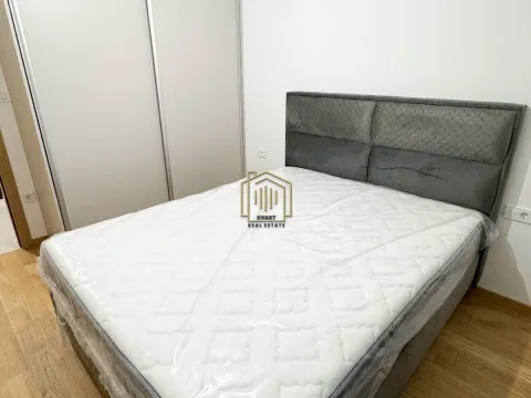 Izdavanje, jednosoban stan, 47m², City Kvart, Podgorica - image 3