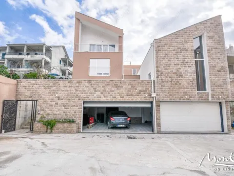 Sale, four bedroom apartment, 124m², Tivat, Crna Gora - image 15