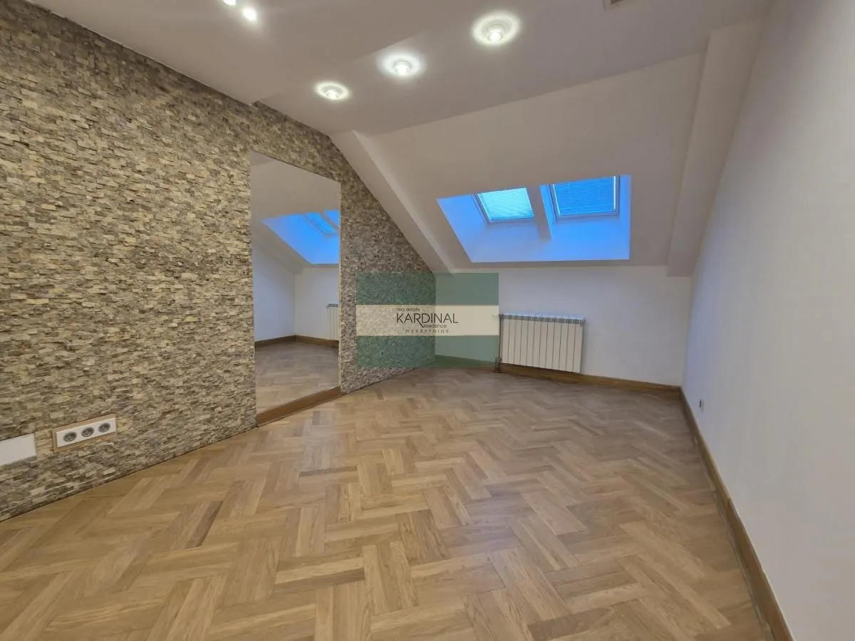 Prodaja, trosoban stan, 88m², Vašarište, Jagodina
