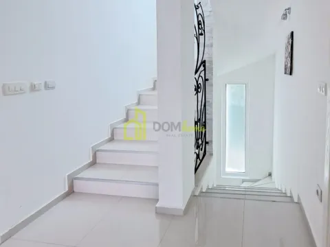 Prodaja, kuća, 190m², Bar, Crna Gora - image 26