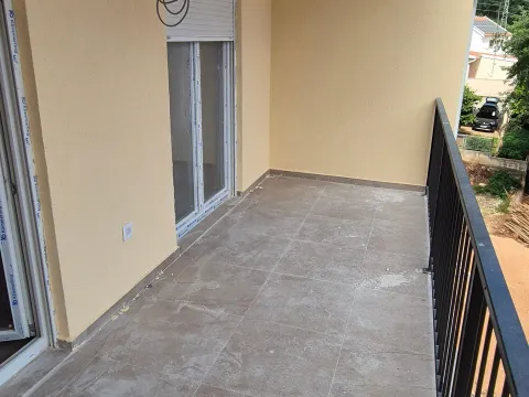 Prodaja, jednosoban stan, 49m², Lazi, Budva - image 4