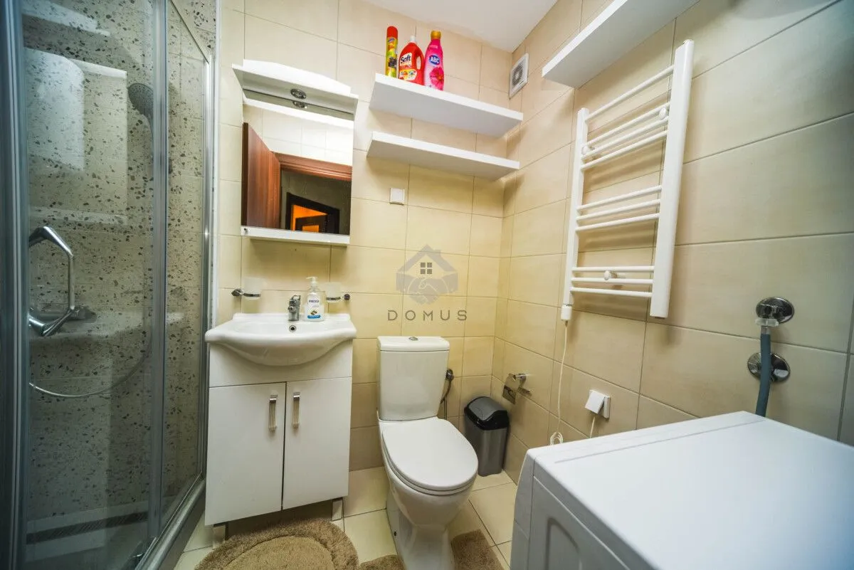 Izdavanje, jednosoban stan, 43m², Stari Aerodrom, Podgorica