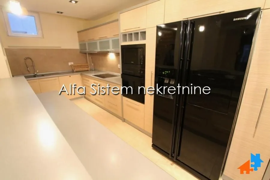 Sale, apartment, 157m², Đeram Pijaca, Beograd