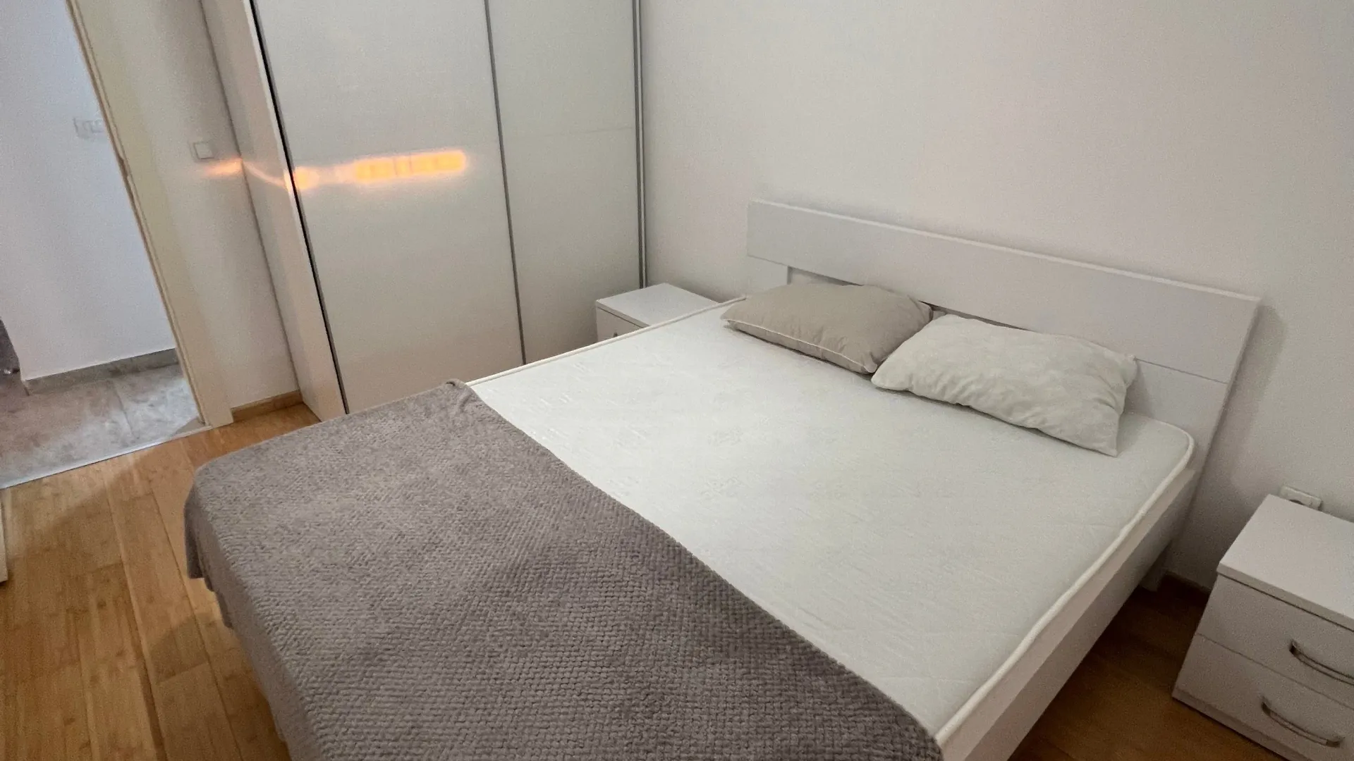 Izdavanje, jednosoban stan, 41m², Ilino, Bar