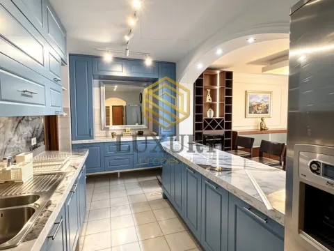 Rent, three bedroom apartment, 215m², Centar, Podgorica - image 9