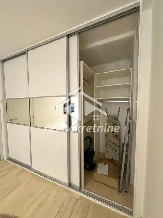 Izdavanje, dvosoban stan, 63m², Sarajevska, Beograd